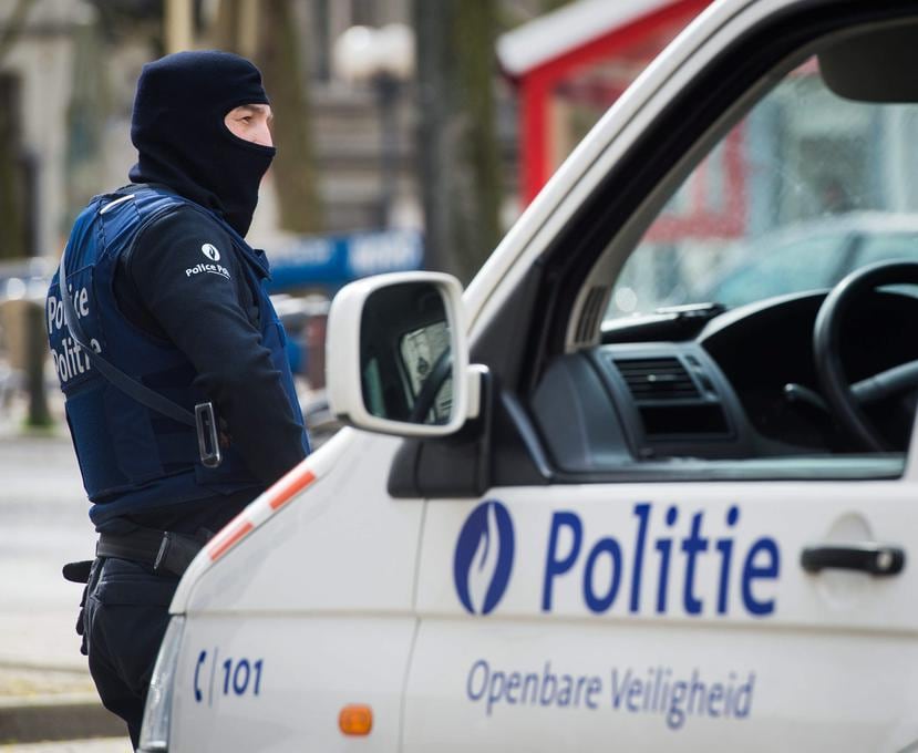 Los investigadores han encontrado lazos estrechos entre la célula responsable de los ataques de Bruselas y el grupo que mató a 130 personas en París el 13 de noviembre.