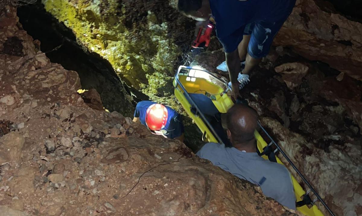 The body of one of the two who drowned in the shipwreck has been recovered