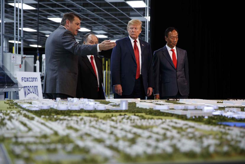 El presidente Donald Trump realiza una visita a Foxconn.