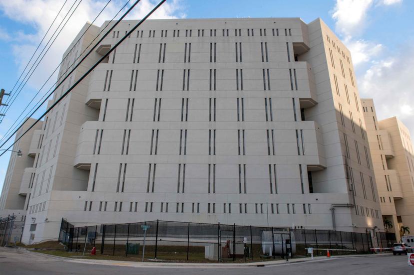 Vista del exterior de la cárcel del condado de Broward en la ciudad de Fort Lauderdale, Florida, donde Nikolas Cruz ingresó el pasado 15 de febrero. (Agencia EFE)