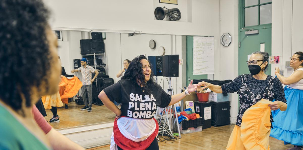 LeAna López, offers bomba and plena dance classes in East Harlem as a part of the workshops promoted by the musical group and nonprofit organization Los Pleneros de la 21.