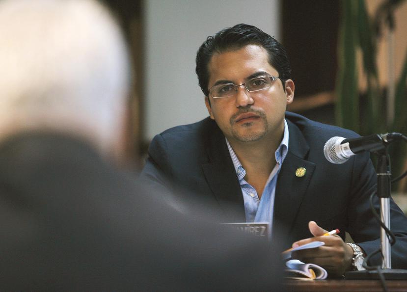 El representante del PNP Ángel Peña Ramírez, presidente de la Comisión de Asuntos Laborales, sometió ayer el informe sobre la medida. (Archivo)