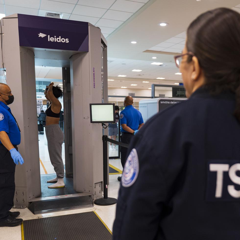 La Administración de Seguridad en el Transporte utiliza múltiples herramientas para velar por la seguridad de los cientos de vuelos que despegan y aterrizan a diario en los aeropuertos de Puerto Rico.