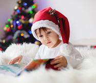Regalar un libro a un pequeño en Navidad es un presente diferente, educativo; es fomentar que desarrolle su imaginación y creatividad.
