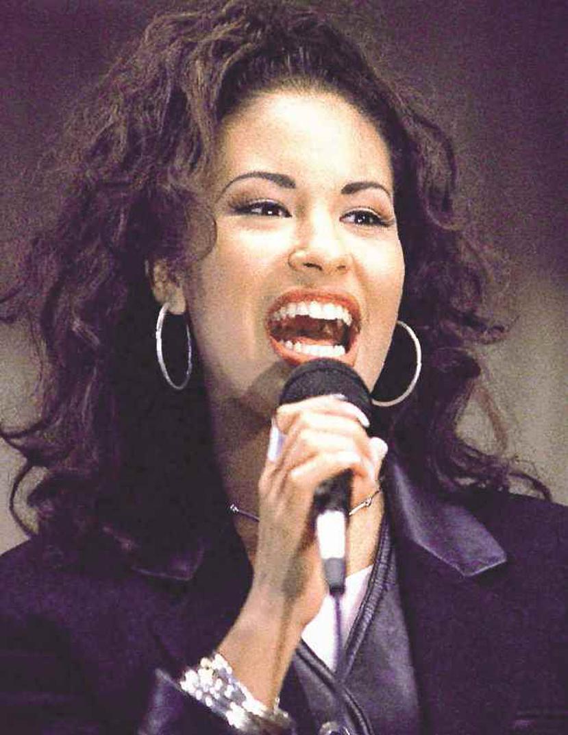 La cantante tenía 23 años cuando fue asesinada el 31 de marzo de 1995 por Yolanda Saldívar, entonces presidenta de su club de fans. (Archivo / AP)