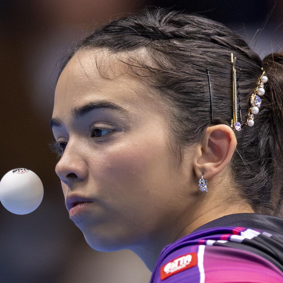 Melanie Díaz continúa activa en el torneo de dobles femenino junto a su hermana, Adriana.