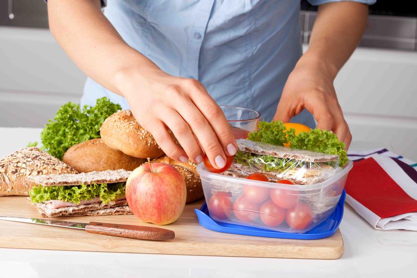 Cocinar tu propia comida puede convertirse en un acto revolucionario que incluso podría salvar tu vida. (Shutterstock.com)