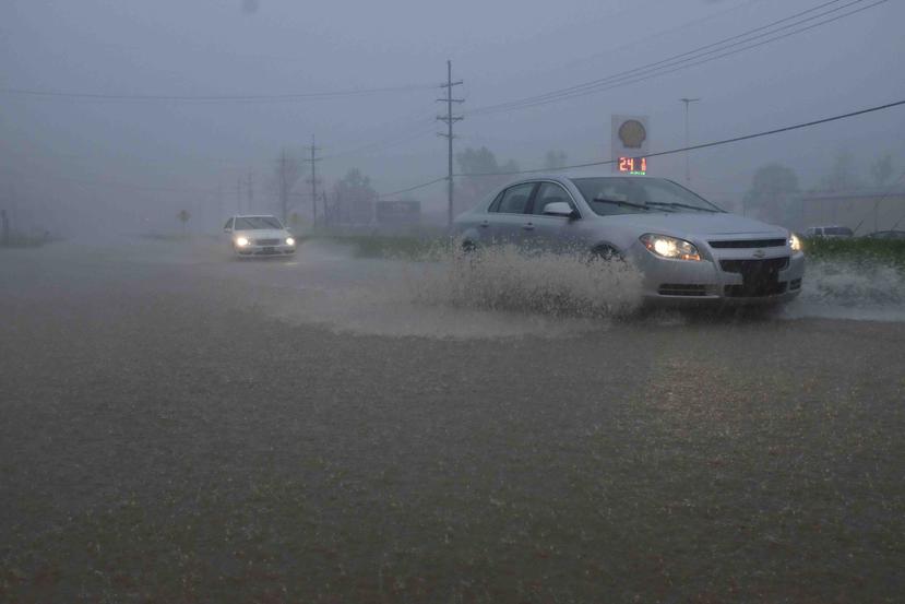 La escena durante la tormenta en Vicksburg, Mississippi el 13 de abril. (AP)