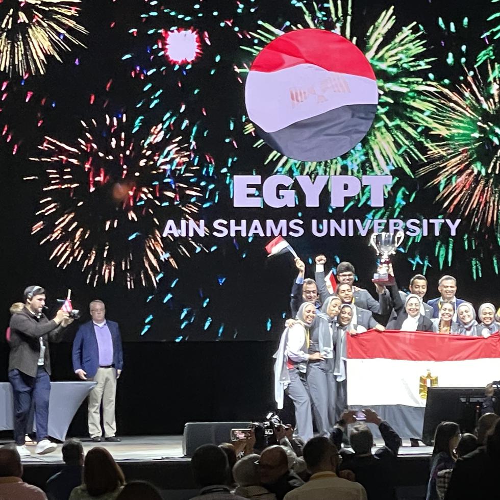 El equipo ganador de la Universidad de Ain Shams venció con su proyecto Crevita tras lograr reducir el daño a los cultivos y la pesca en su país, causado por los cangrejos.