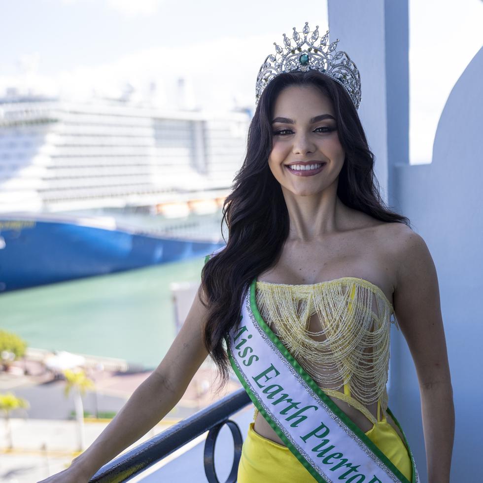 “Llegué el 27 a Puerto Rico y ya me voy. Estas oportunidades no se dan todo el tiempo, y hay que saber aprovecharlas. Esto es ahora o nunca”, comentó entusiasmada Victoria Arocho, pasada Miss Earth Puerto Rico.