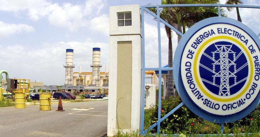 Imagen de la entrada de la central Cambalache, en Arecibo. (GFR Media)