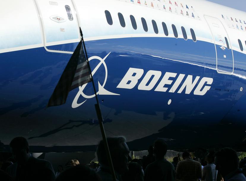 El artículo revela cerca de una docena de quejas presentadas a organismos reguladores estadounidenses por parte de trabajadores de Boeing. (AP)