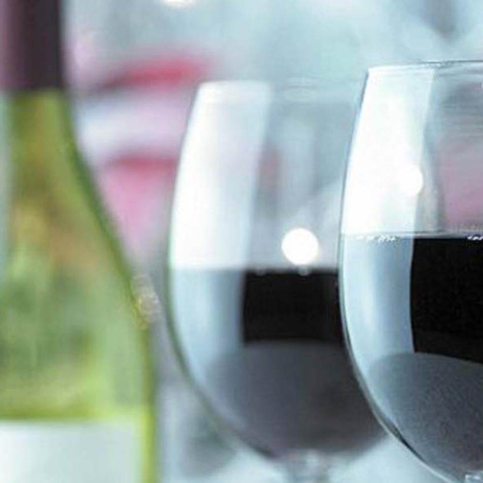 La uva Tinta de Toro es una variedad local de Tempranillo que produce vinos oscuros y profundos con una intensidad de sabor que es su característica distintiva.