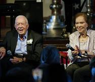 El expresidente Jimmy Carter y su esposa Rosalynn se sientan juntos durante un evento para celebrar su 75to aniversario de bodas, el sábado 10 de julio de 2021, en Plains, Georgia.