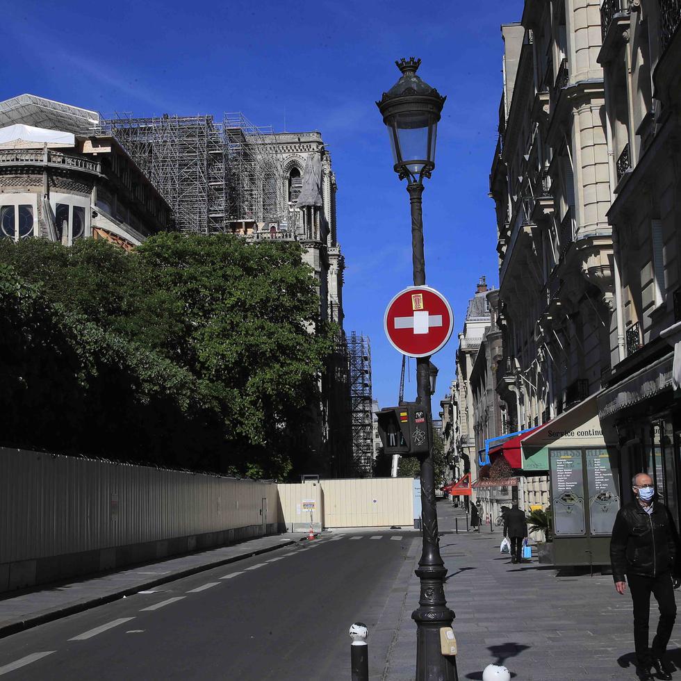 Una pandemia, calles desiertas y aire respirable en París