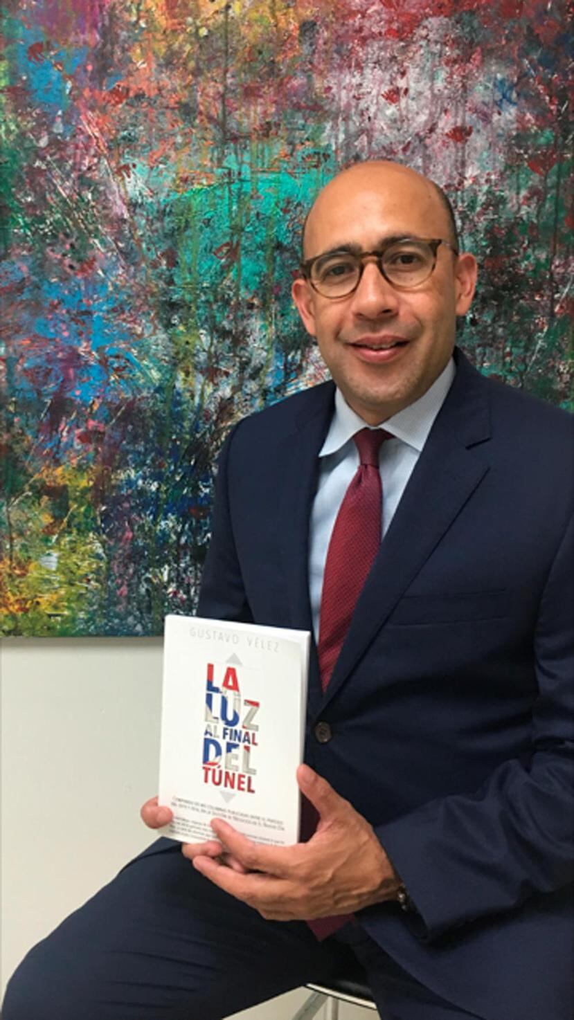 Gustavo Vélez destinará los fondos de la venta del libro a un programa de becas para estudiantes de Economía. (Suministrada)