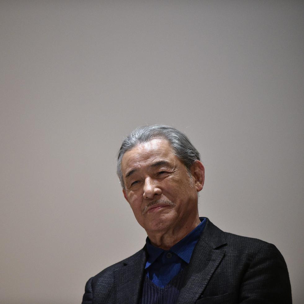 El diseñador japonés Issey Miyake falleció tras batallar con el cáncer de hígado.
