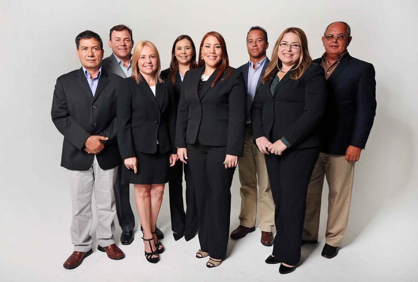 Desde la izquierda: Henry Terán, Lisandro Pérez, Lucy Cruz, Liliana Sánchez,  Beatriz Carrión, Eric Torres, Sol Rosado y Ramón Molinari. Todos son ejecutivos de empresas de biotecnología agrícola establecidas en la Isla.