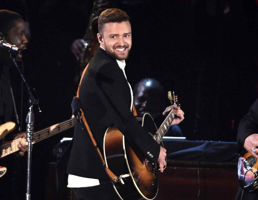 Justin Timberlake durante su presentación en la 49a entrega anual de los premios CMA en Nashville, Tennessee en una fotografía del 4 de noviembre de 2015. (AP)