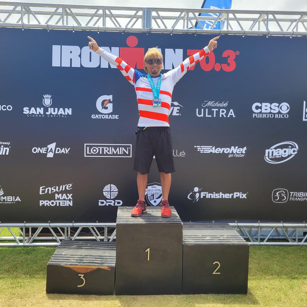 David "El Delfín Boricua" Torres Rivera completó el tramo de natación en el Ironman 70.3 Puerto Rico.
