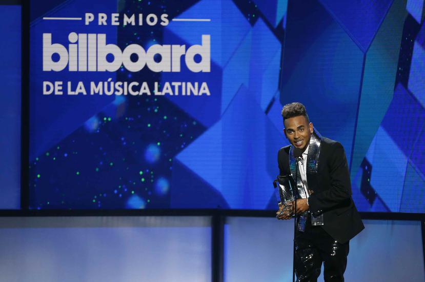 Ozuna recibe el premio artista "Latin Rhythm" del año, solista en la ceremonia de los Premios Billboard de la Música Latina, el jueves 25 de abril del 2019 en Las Vegas. (Eric Jamison/Invision/AP)