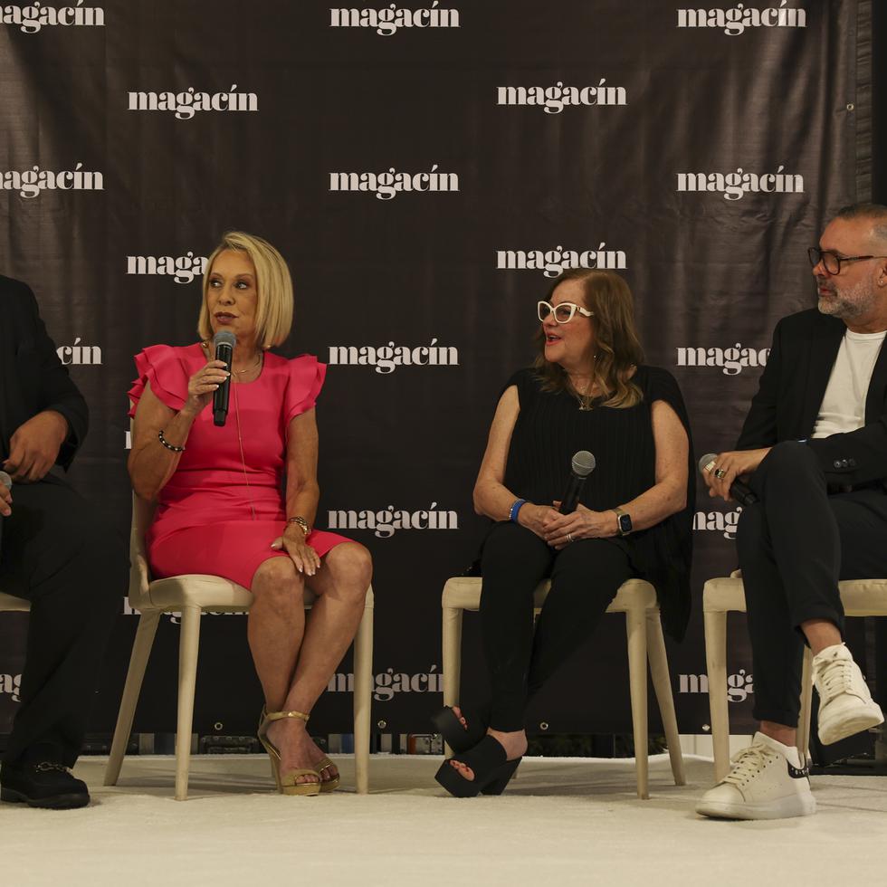 El conversatorio contó con un panel compuesto por cuatro figuras importantes del mundo de la moda puertorriqueña: Milly Cangiano, Vivian Moll, David Antonio y Joseph Da’Ponte.