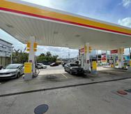Una gasolinera Shell en la avenida Roberto H. Todd, en San Juan.