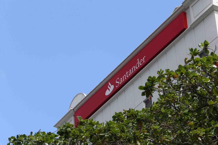 Banco Santander opera en la isla desde hace más de 40 años. (GFR Media)