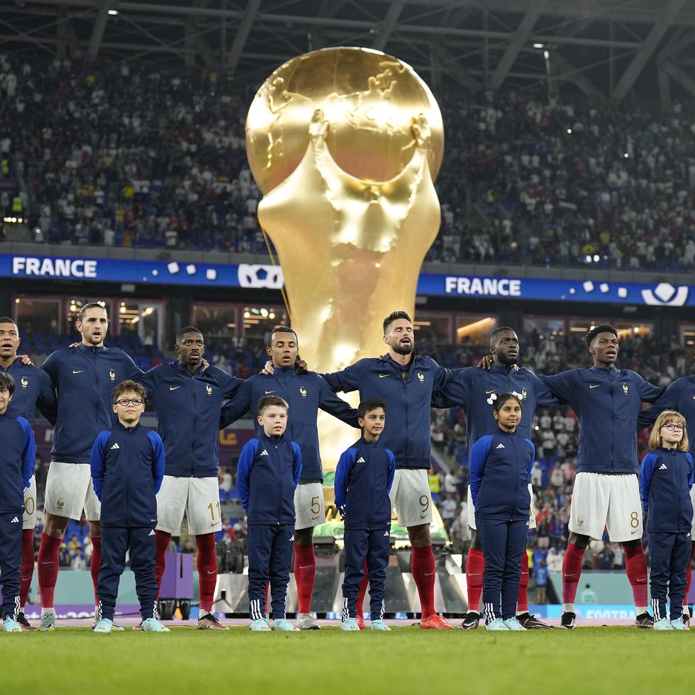 El campeón vigente desde el pasado Mundial Rusia 2018, Francia, se convirtió en el primer equipo en pasar de ronda en esta Copa del Mundo Catar 2022.