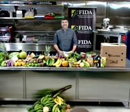 El chef Ventura Vivoni es uno de los maestros de la gastronomía que guía y evalúa a los estudiantes de cocina.