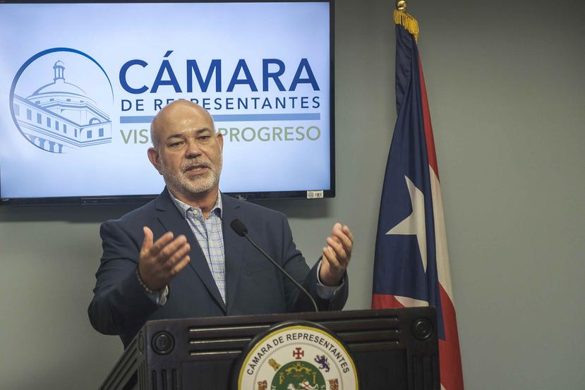 La demanda contra el presidente de la Cámara de Representantes, Carlos "Johnny" Méndez, reclama $2 millones en daños. (GFR Media)