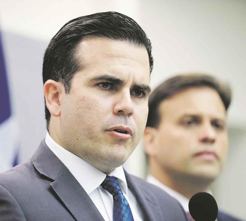 El gobernador Ricardo Rosselló defendió su decisión de invocar la quiebra por la gravedad del déficit.