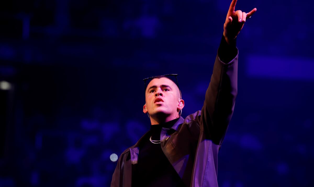 Bad Bunny launches the video for the song “Booker T” accompanied by the famous fighter