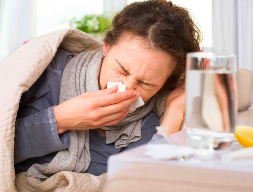 No esperes a sentirse demasiado mal para tratar la gripe. (Foto: Shutterstock.com)