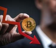 El bitcoin ha perdido el 40% de su valor en lo que va de año y 70% de su máximo de $69,000 en noviembre pasado.
