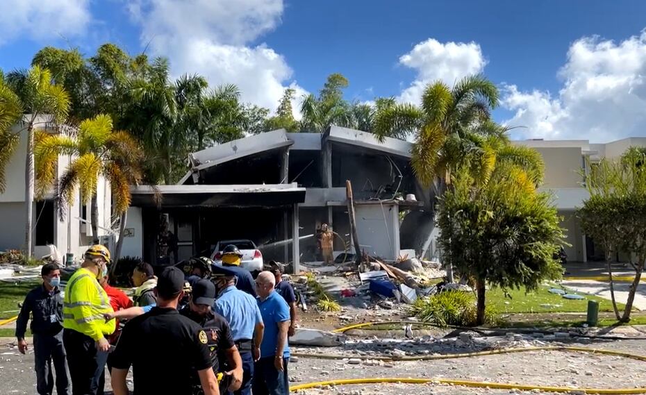 Imagen de la residencia en la que se reportó una fuerte explosión, en Las Piedras.