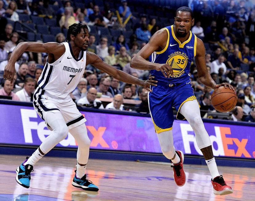 Los campeones Warriors, con Kevin Durant, abrirán hoy los playoffs ante los Clippers de Los Ángeles. (AP/Brandon Dill)