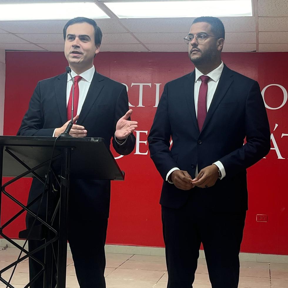 El precandidato a la comisaría residente Pablo José Hernández Rivera junto al precandidato a la gobernación Jesús Manuel Ortiz.