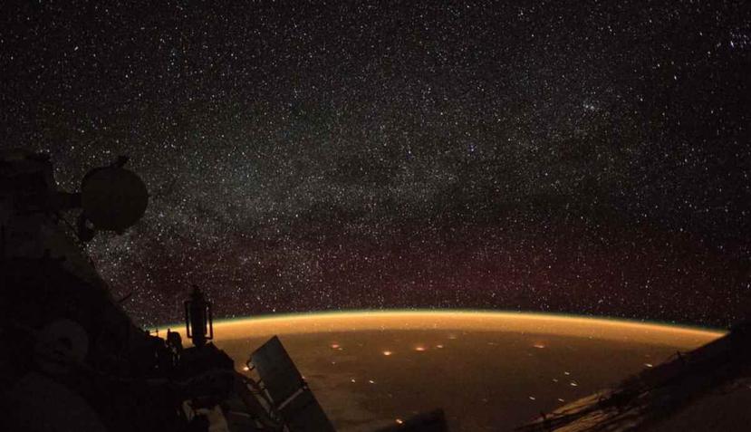 Esta teoría señala que los objetos con componentes biológicos viajan a través de la Vía Láctea. (Instagram/NASA)