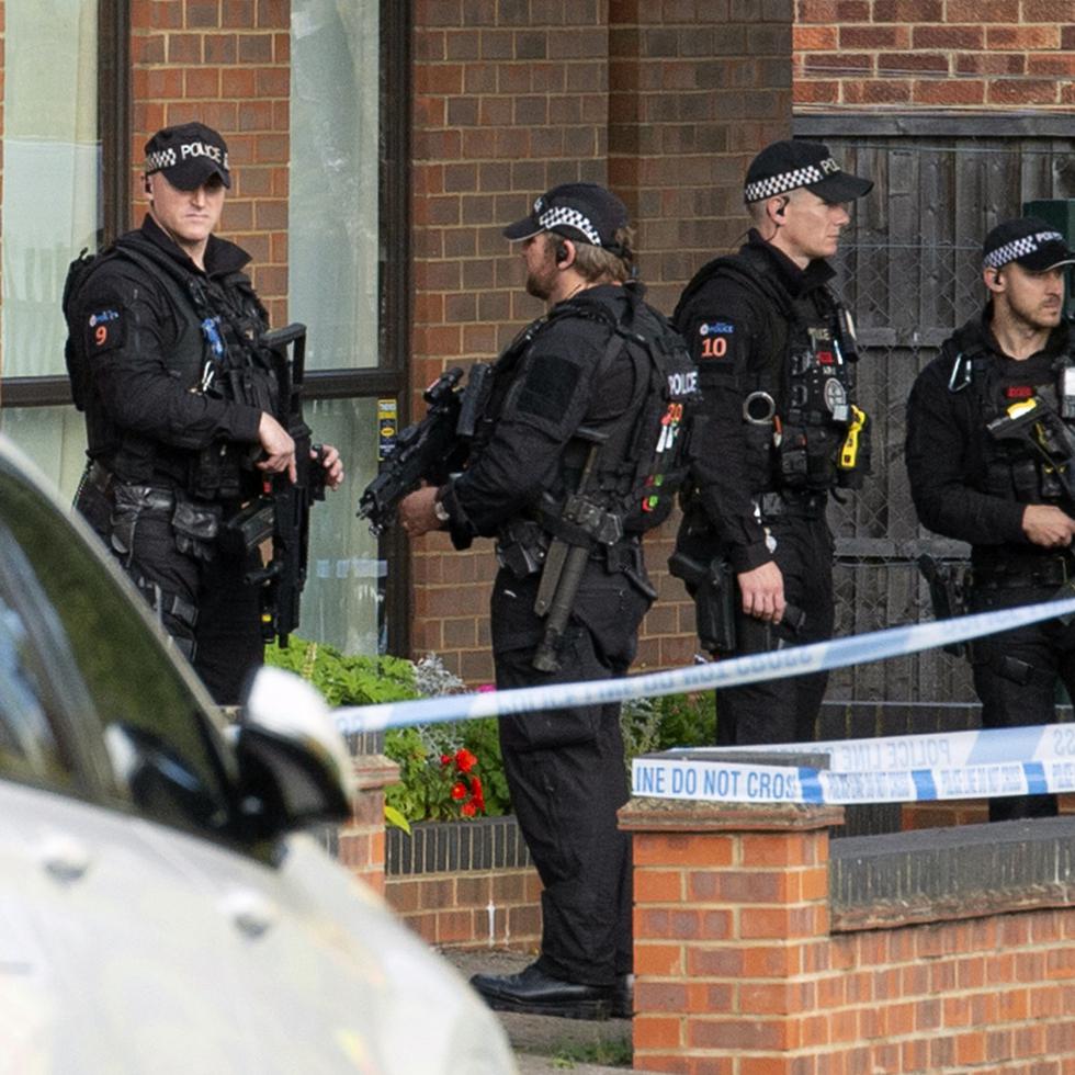 El Servicio de Policía Metropolitana de Londres declaró que la agresión contra Zeraati, junto con las recientes amenazas a periodistas iraníes afincados en el Reino Unido, desencadenó la investigación antiterrorista.