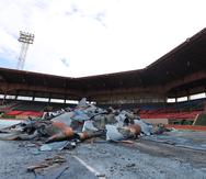 En el pasado mes de enero, se removió la pista de atletismo del Estadio Paquito Montaner para instalar una nueva. La gerencia de los Leones prometió que el estadio estará listo para béisbol para cuando llegue la temporada en noviembre.