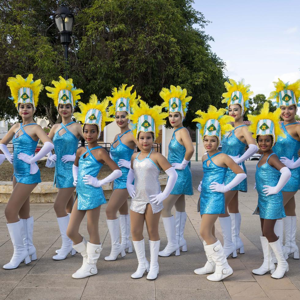 El grupo Fantasía Caribeña se reúne de tres a cuatro veces por semana en un local frente a la Plaza de Recreo de la ciudad, ya que ensayan varias coreografías ante la cantidad de actividades que tienen confirmadas.