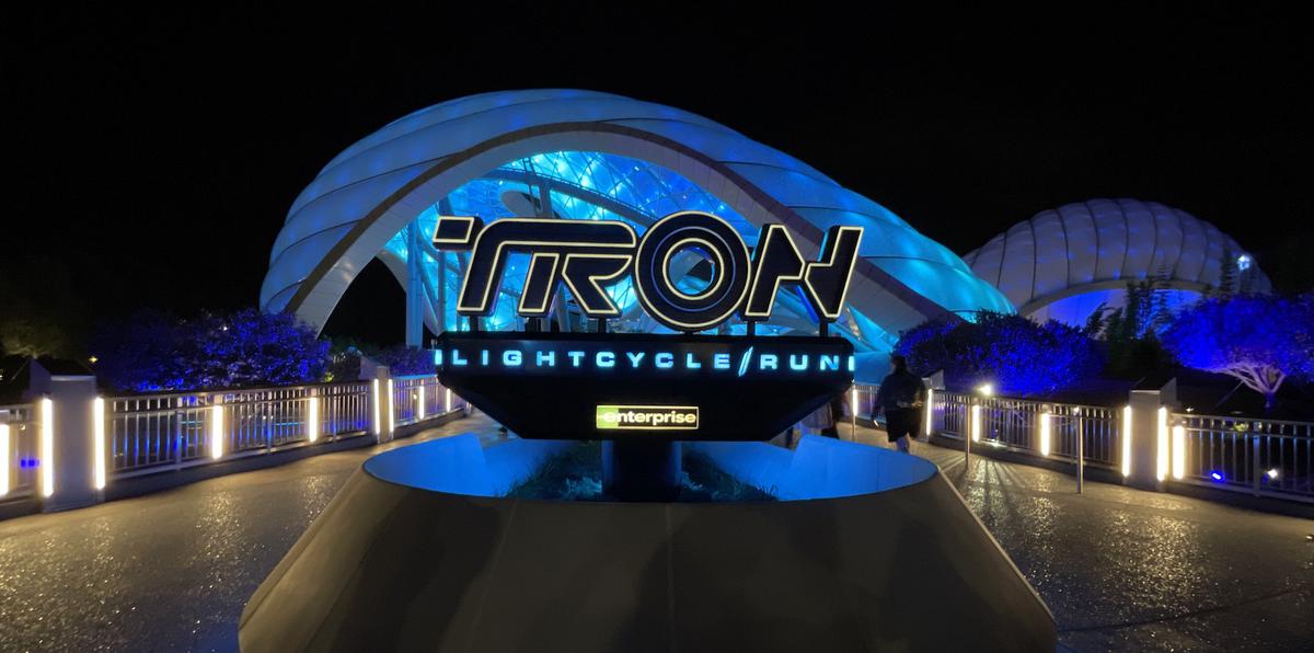 Una mirada a Tron Lightcycle/Run, la montaña rusa más rápida de Disney. Foto Gregorio Mayí
