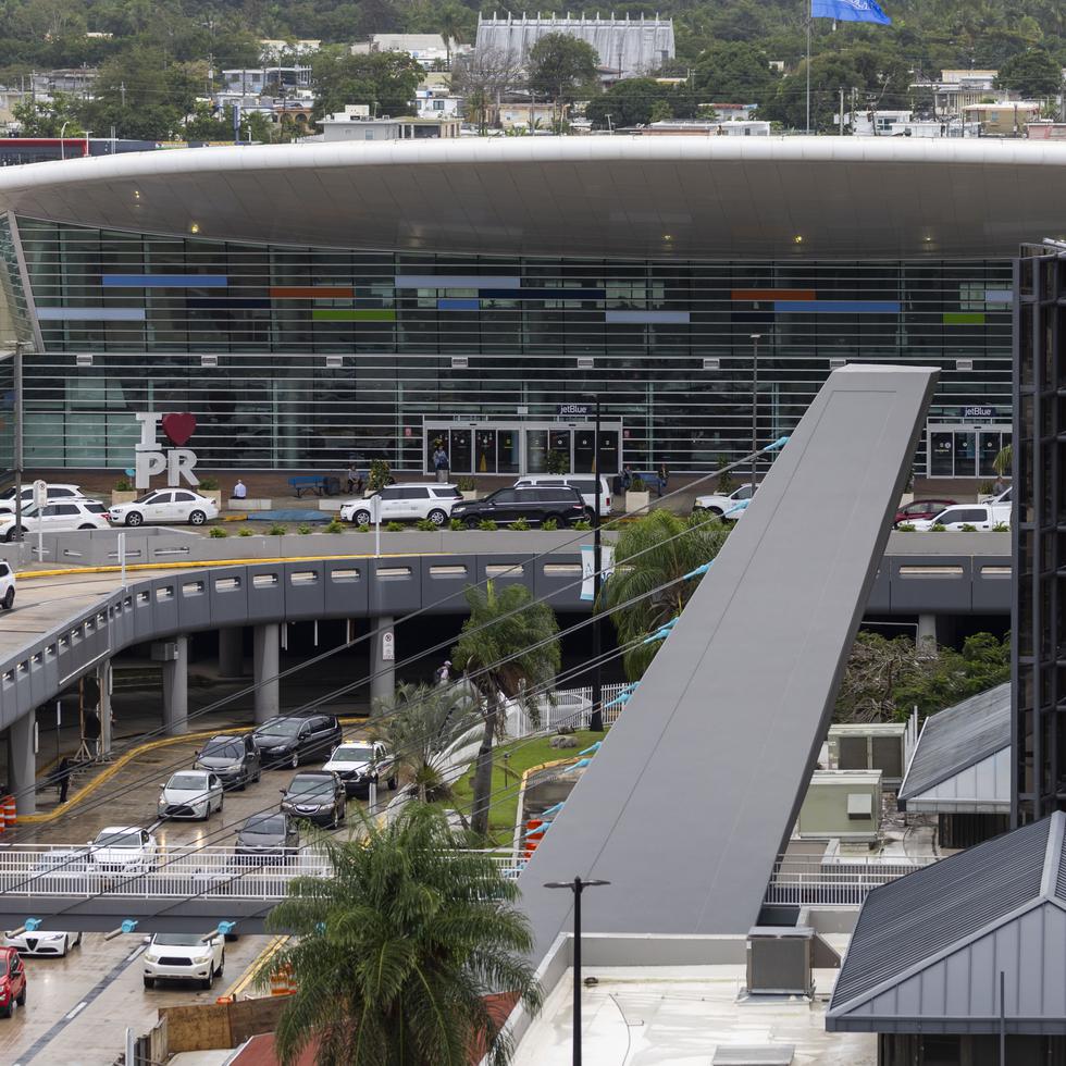 El aeropuerto internacional Luis Muñoz Marín podría cerrar este mes con 1.1 millones de pasajeros.