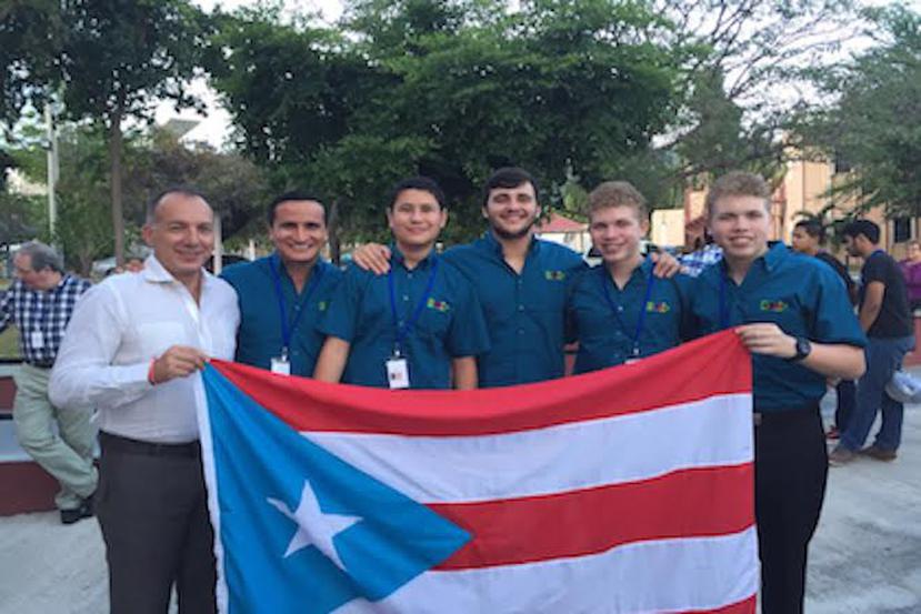 El equipo de Puerto Rico, obtuvo oro, plata y bronce en la XVIII Olimpiada Matemática de Centroamérica y el Caribe, celebrada en Jamaica. (Suministrada)