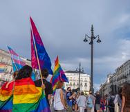 Manifestación de miembros de la comunidad LGBTT en España.