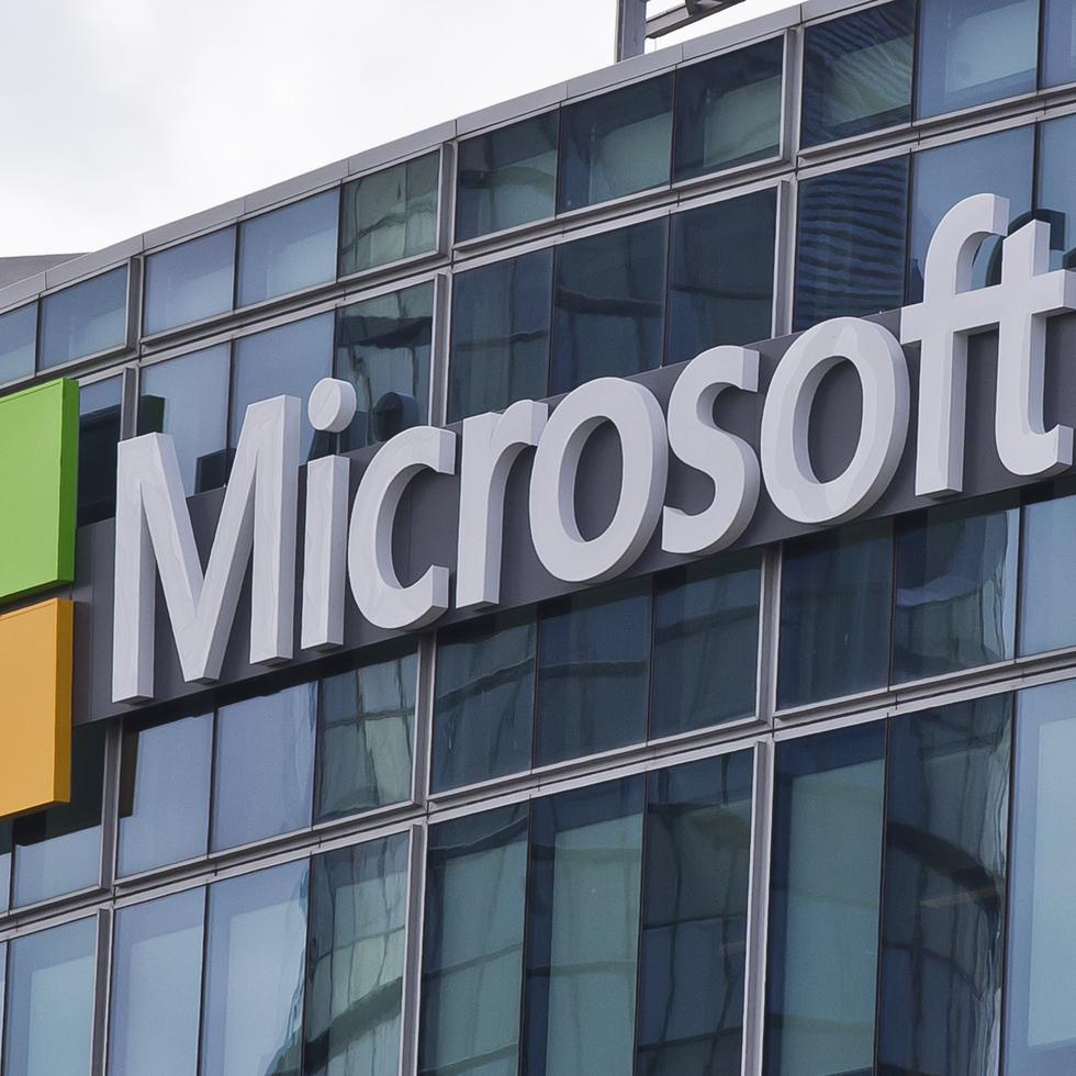Logo de la empresa Microsoft en sus instalaciones en Francia.