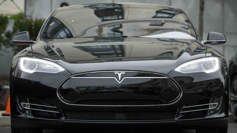 Se especula que la versión más básica se situará en torno a $35,000, la mitad que la versión básica del Model S, que aparece en la foto. (Bloomberg)