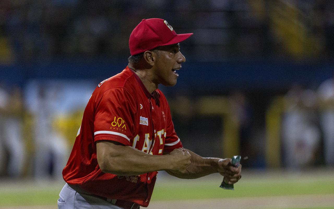 Béisbol Doble A: la Federación de Béisbol suspende por dos juegos a Juan “Igor” González por los altercados en Camuy 