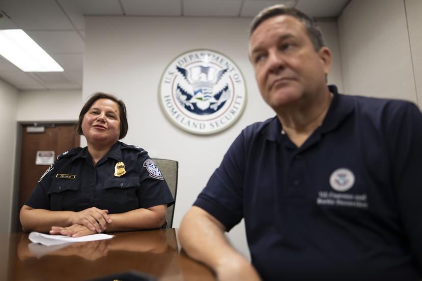 Luz Delgado y Jeffrey Quiñones, funcionarios del Departamento de Seguridad Nacional, coincidieron en que a algunas  víctimas de trata de humana se les hace difícil entender que están siendo explotadas.